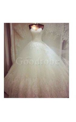 Robe de mariée delicat classique romantique de traîne courte de col en cœur – GoodRobe