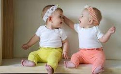 Twin Boy and Girl Matching Outfits in 2022 – Our 5 Cutest Picks