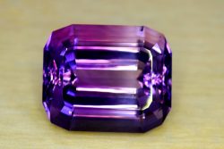 Best Quality Purple Gemstone