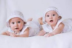 8 Best Gifts for Newborn Twins and Their Parents