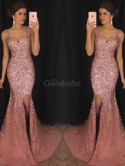 Robe de bal brillant avec sans manches de col en cœur en forme pailleté – GoodRobe