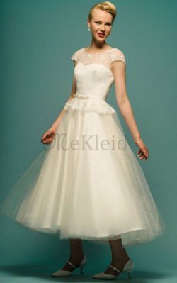 A linie Schaufel-Ausschnitt Elegantes Brautkleid mit Gekappten Ärmeln mit Applike – MeKleid.de