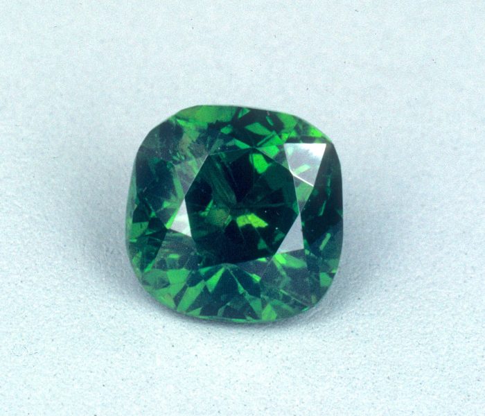 Best Quality Lab Created Green Quartz