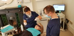 How To Find The Right Dental Clinic Near Me?