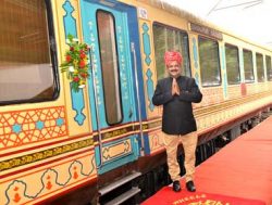 Book India Luxury Train Tour Packages