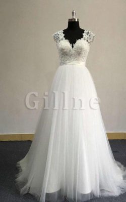 Abito da Sposa Cappellino in Pizzo con Manica Corte a Riva A-Line – Gillne.it