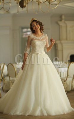 Abito da Sposa in Tulle Naturale con Applique Coda A Strascico Corto A Terra – Gillne.it