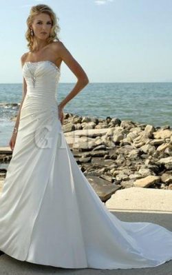 Abito da Sposa Principessa A-Line Naturale a Riva con Perline – Gillne.it