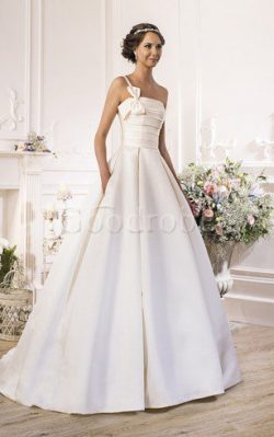 Robe de mariée de traîne courte en satin avec sans manches ligne a cordon – GoodRobe