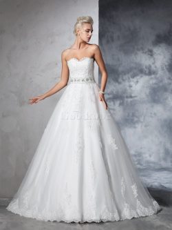 Robe de mariée longue de mode de bal appliques de col en cœur manche nulle – GoodRobe