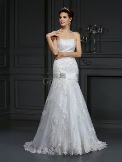 Robe de mariée longue de traîne moyenne avec lacets avec sans manches en satin – GoodRobe