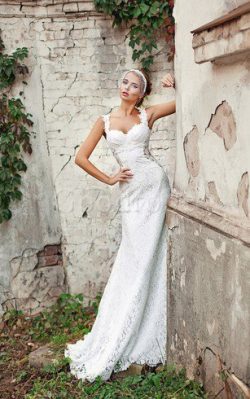 Robe de mariée luxueux longue en dentelle avec zip cordon – GoodRobe