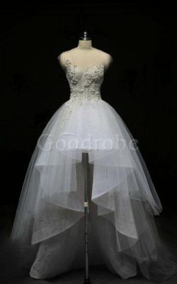 Robe de mariée manche nulle au bord de la mer textile en tulle trou de serrure haut bas –  ...