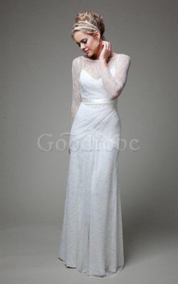 Robe de mariée nature modeste avec décoration dentelle col en bateau de fourreau – GoodRobe