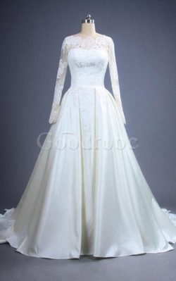 Robe de mariée sage elégant de lotus en dentelle en satin – GoodRobe