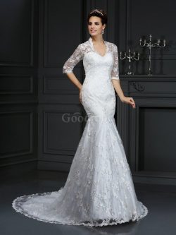 Robe de mariée longue naturel avec décoration dentelle de col en v en 1/2 manche – GoodRobe