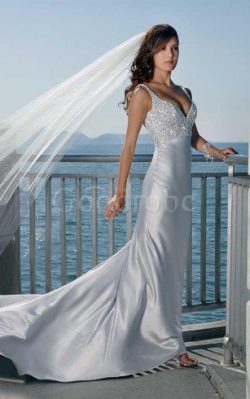 Robe de mariée romantique facile de traîne moyenne de fourreau en satin – GoodRobe