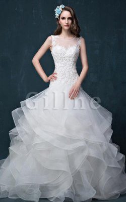 Abito da Sposa in Pizzo in Raso con Applique con Perline in Organza – Gillne.it