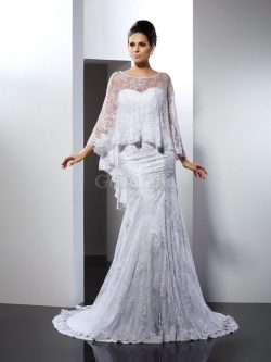 Robe de mariée longue manche nulle appliques de traîne moyenne de col en cœur – GoodRobe