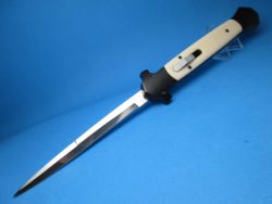 13” Tuxedo OTF Bayonet Switchblade