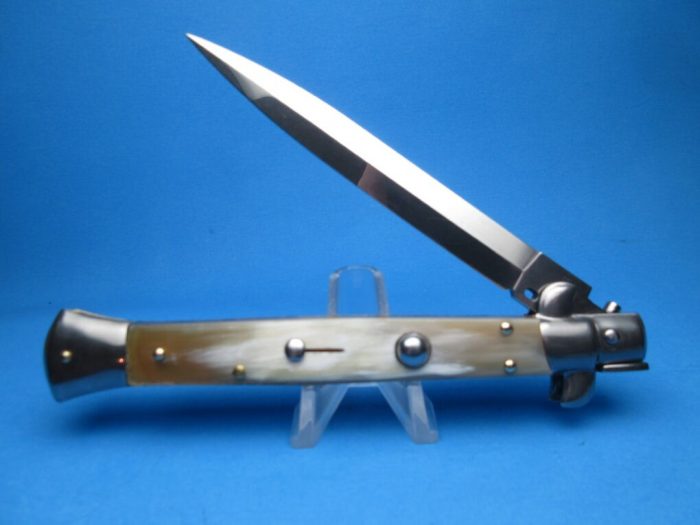 Frank Beltrame 11″ Blonde Horn Dagger Switchblade