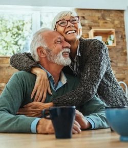 The Pros and Cons of Using an Online Reverse Mortgage Calculator