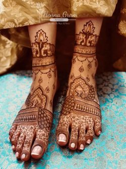 Stylish Leg Mehndi Designs That Blend Simplicity & Grace Perfectly