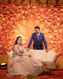 Get The Best Clicks With These Onstage Poses For Your Wedding Album Today