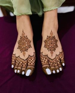 Explore Gorgeous Leg Mehndi Design Patterns for Every Traditional Celebration