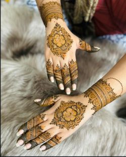Elegant Back Hand Mehndi Designs That Make Every Festive Look More Special Today