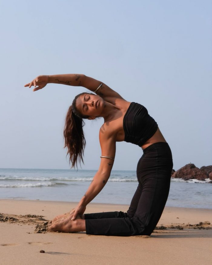 Sustainable Womens Gym Leggings & Supportive Athletic Bra Tops