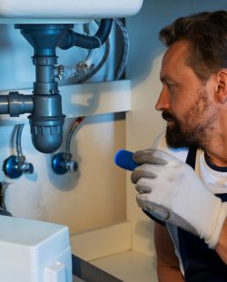 Expert Plumber in Queens Park | Mr Flow Plumbing Services