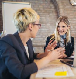 Building Strong Leaders with Customer Service Leadership Training and Corporate Training in Noida