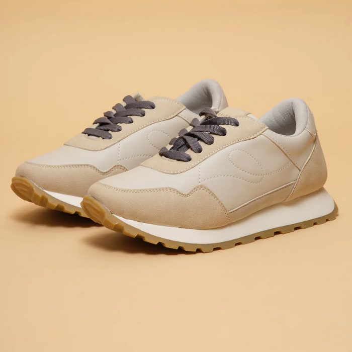 Trendy Sneakers for Women with Comfort and Elegance