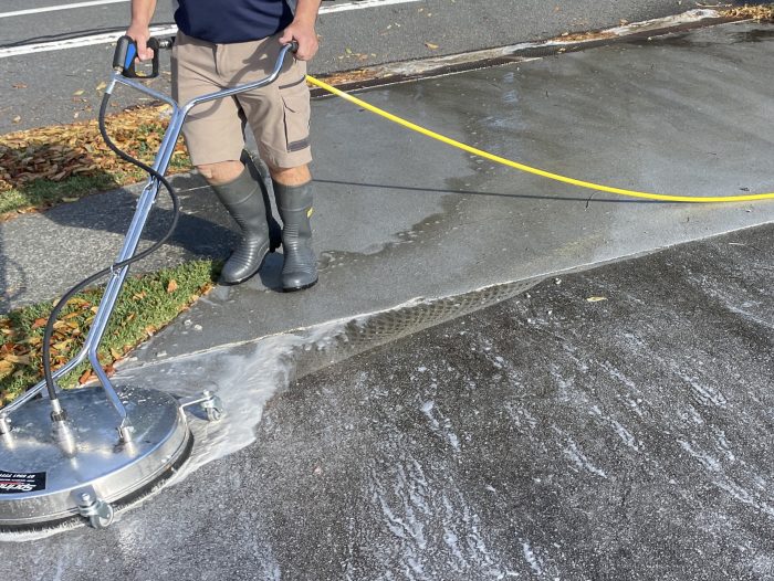 Pressure Cleaning (Driveways, Sidewalks, and Decks) Gold Coast