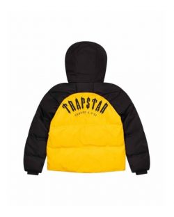 Trapstar Official UK: Fearless Streetwear for Confident Rebels