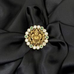 How Do Prices of Engagement Rings in Rohini Compare?