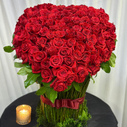 Grand Amor Rose Heart – Luxury Floral Masterpiece