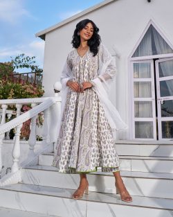 Buy Latest Dresses for Women in Trendy New Arrivals Online in India