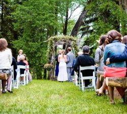 Best Small Mountain Wedding Venue in Colorado for Intimate Weddings