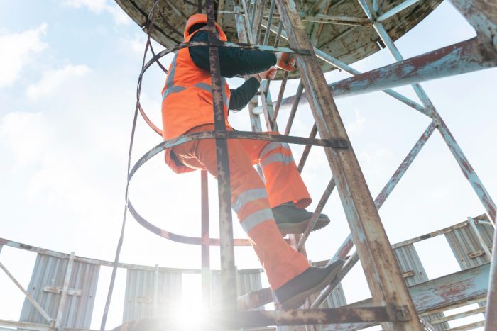 Telecom Tower Climber Training in Chicago: Building Skills for a Safer Future