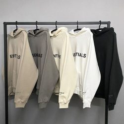 Relaxed Essential Hoodie for Modern Urban Wear