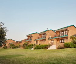 Harrismith Accommodation with Scenic Dam Views and Family Comfort