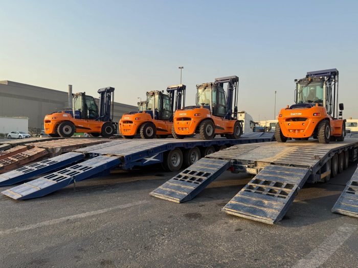 Why Boom Lift Rental Riyadh Services Are Essential for Modern Construction Projects