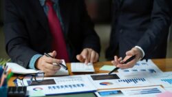 Why Choosing the Right Investment Advisory Firm Matters for Long-Term Wealth Growth