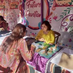 Find Answers with Expert Tarot Card Reading Services in Mumbai