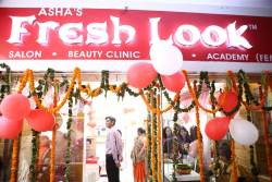 Professional Ladies Salon in Sikar