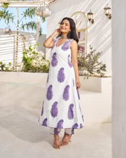 Shop Cotton Kurta for Women in Handcrafted Styles Online