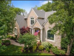 Exterior Painting Services in Lenexa, KS by Boulevard Painting