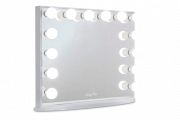 Why You Should Choose a Standing Hollywood Mirror at Home